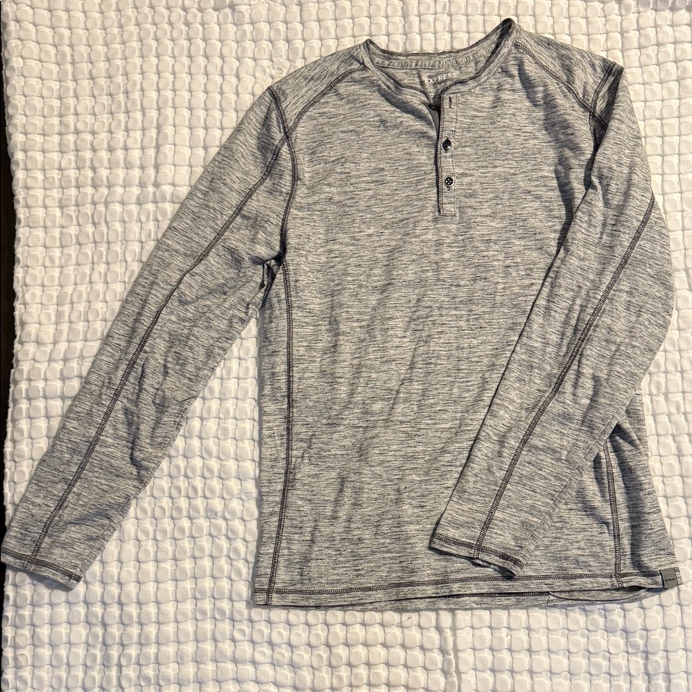 Express Heathered Gray Long Sleeve Henley
